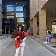 Sono laureata in giurisprudenza; non vedo l’ora di mettere a disposizione la mia conoscenza in questa materia